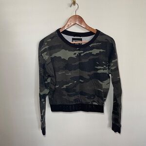 Victoria’s Secret Sport Camo Cropped Sweatshirt Women’s Medium Lounge Casual